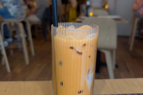 タイティー：路面の屋台は1杯25〜35バーツ